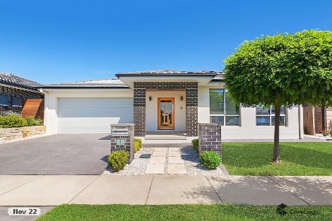 13 Jule Knight St, Casey, ACT 2913