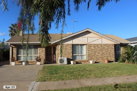 1/129 Baker St, Temora, NSW 2666