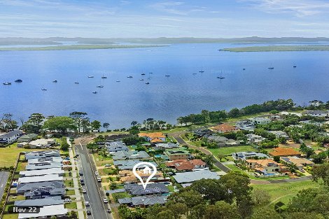 14 Moores Rd, Redland Bay, QLD 4165