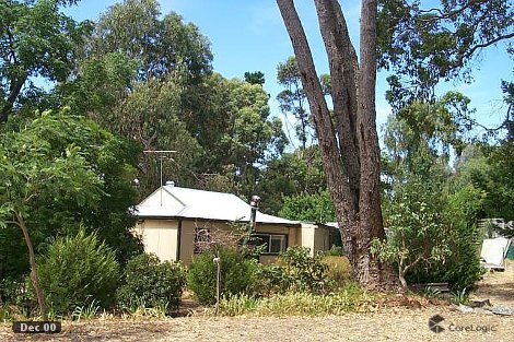 34 Phillip Gr, Kalamunda, WA 6076