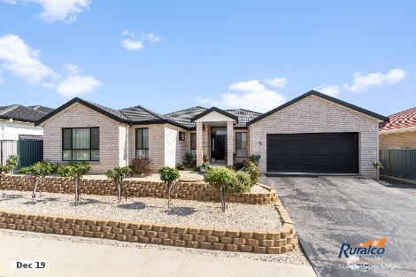 32 The Heights, Hillvue, NSW 2340