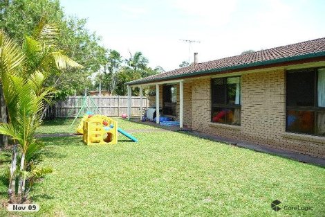 17 Mooloolah Rd, Mooloolah Valley, QLD 4553