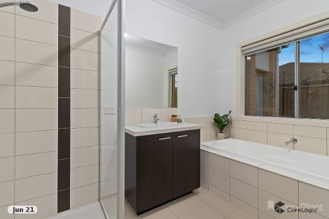 10 Gladiolus Cct, Cranbourne North, VIC 3977