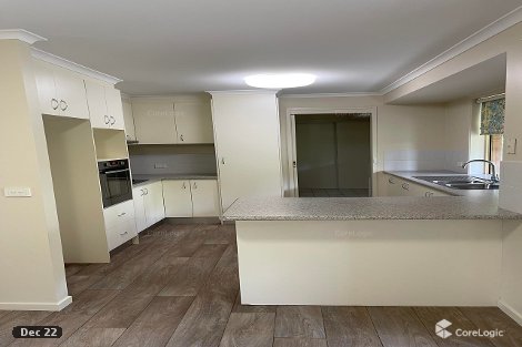 135 Elmglade Cl, West Albury, NSW 2640