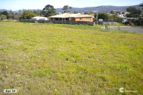 5-6 Howells Pl, Triabunna, TAS 7190