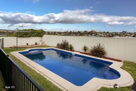 24 Woocalla St, O'Sullivan Beach, SA 5166