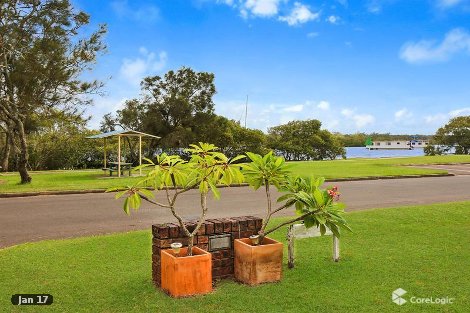 182 Esplanade, Golden Beach, QLD 4551