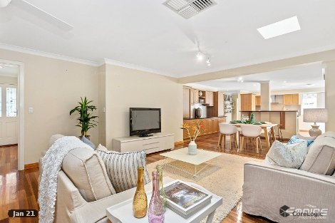 1 Beckett Cl, Lake Coogee, WA 6166