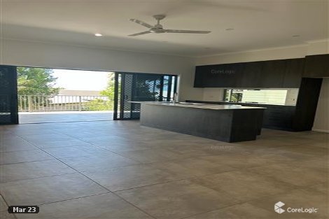 32 Shutehaven Cct, Bushland Beach, QLD 4818