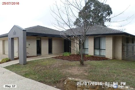 8/121 Streeton Dr, Stirling, ACT 2611