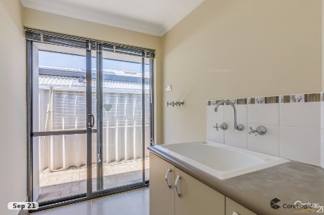 2/211 Treasure Rd, Queens Park, WA 6107