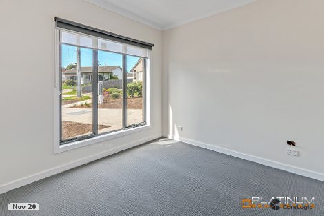 4/4 Apple Ct, Doveton, VIC 3177