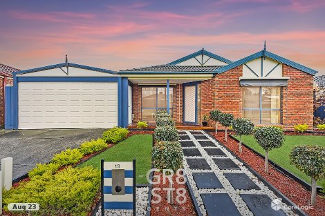 19 Geebung Rd, Cranbourne West, VIC 3977