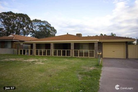 28 Blackburne Dr, Kelmscott, WA 6111