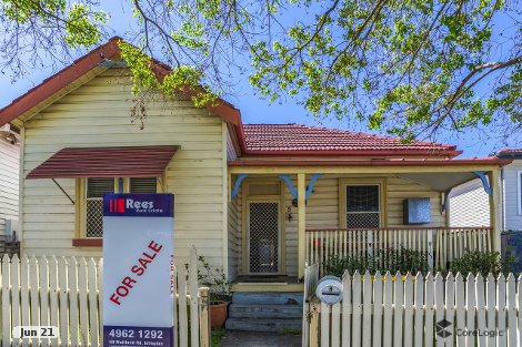 9 Barton St, Mayfield, NSW 2304