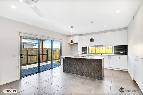 2/1 Sophie St, Nirimba, QLD 4551