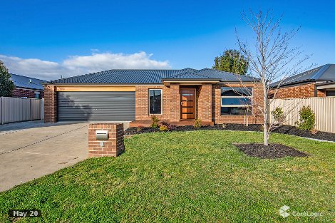 9 Ruby Cl, Delacombe, VIC 3356