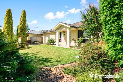 63 Paldi Cres, Glenfield Park, NSW 2650