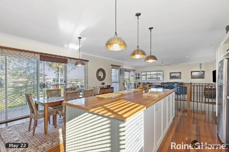 83 Carroll Ave, Mollymook Beach, NSW 2539