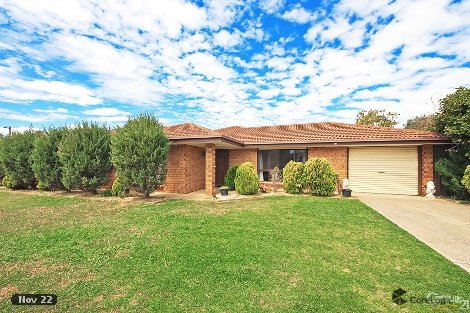 8 De-Caux Ave, Port Willunga, SA 5173