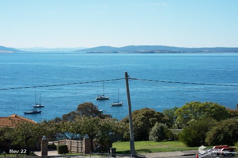 1/111 Wells Pde, Blackmans Bay, TAS 7052