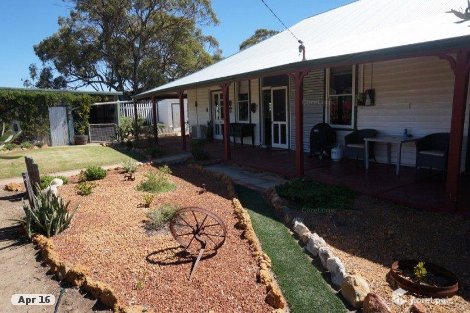 323 Jacobs Well Rd, East Beverley, WA 6304