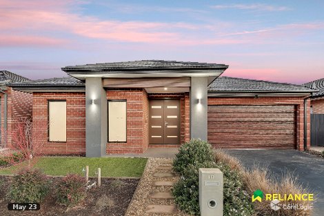 11 Horsley St, Thornhill Park, VIC 3335