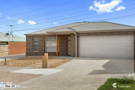 82 Mulquiney Cres, Highton, VIC 3216