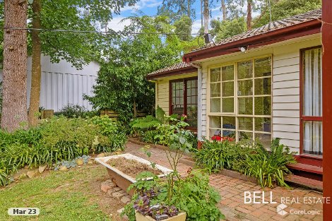 23 Pakenham Rd, Cockatoo, VIC 3781