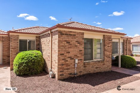 2/29 Mckenzie St, Melton, VIC 3337