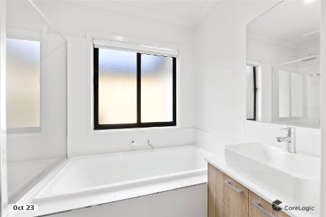 101 Bingham Cct, Thornhill Park, VIC 3335