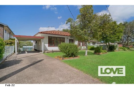 22 Middle Point Rd, Bolton Point, NSW 2283