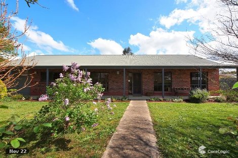 13 Oakwood Rd, Oakbank, SA 5243