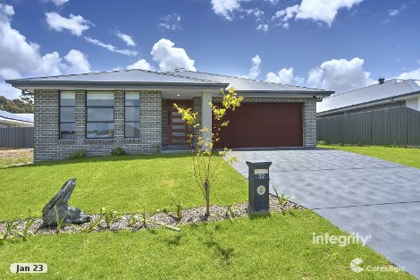 32 Bexhill Ave, Sussex Inlet, NSW 2540