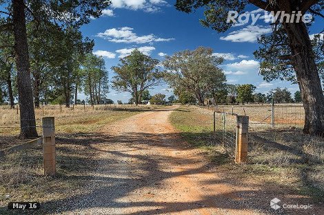 7920 Riverina Hwy, Lowesdale, NSW 2646