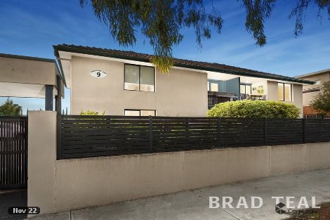 2/9 Churchill Ave, Maidstone, VIC 3012