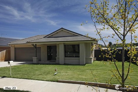 49 Old Lancefield Rd, Woodend, VIC 3442