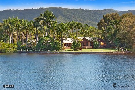 105 Saint Crispins Ave, Port Douglas, QLD 4877