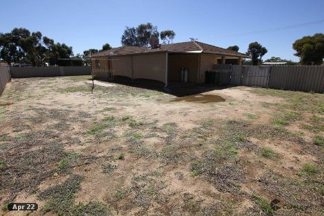 13 Dolton Way, Merredin, WA 6415