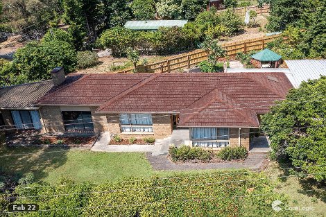 2 Rolling Hills Rd, Chirnside Park, VIC 3116