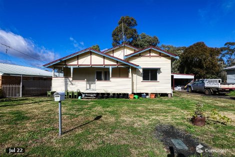 10 Cooper St, Pittsworth, QLD 4356