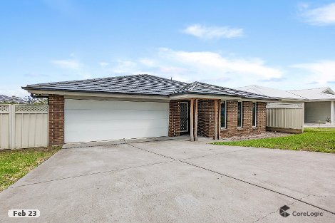 8 Van Stappen Rd, Wadalba, NSW 2259