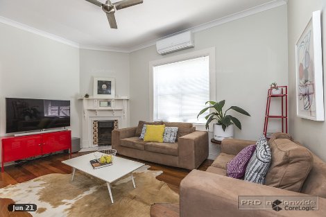 2 Barber St, Mayfield, NSW 2304