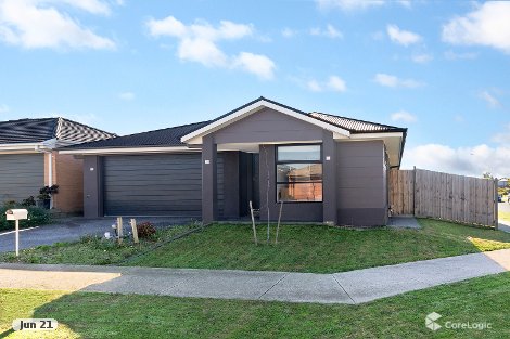 18 Omeara Cres, Cranbourne East, VIC 3977