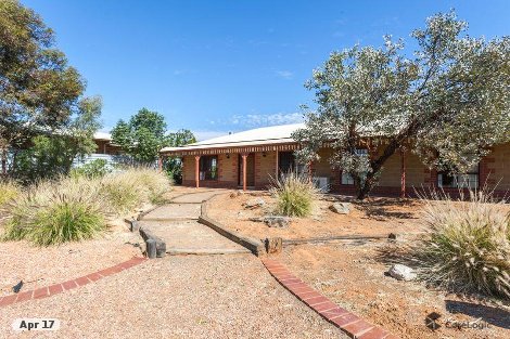 92 Cromwell Dr, Desert Springs, NT 0870