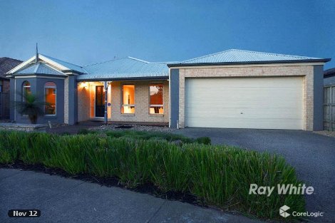 8 Moreton Bay Bvd, Lyndhurst, VIC 3975