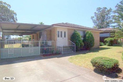 17 Charlton Pl, St Clair, NSW 2759