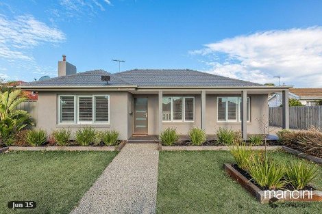 32 Stirling Ave, Seaholme, VIC 3018