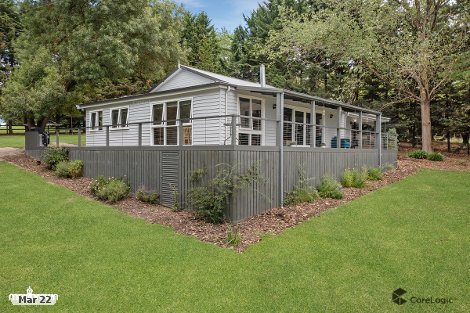 134 Holden Rd, Silvan, VIC 3795