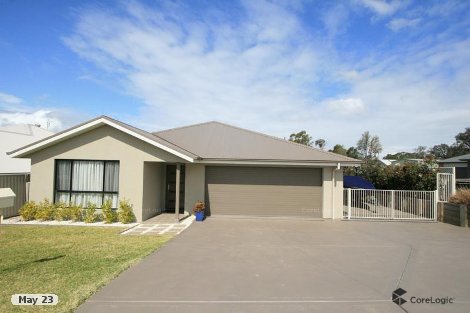 12 Majestic Rd, Largs, NSW 2320